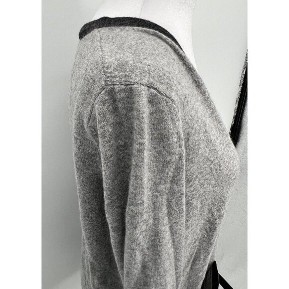 Neiman Marcus Cashmere Cardigan Button Up Sz M Colorblock Gray Pockets Classic - Picture 11 of 14